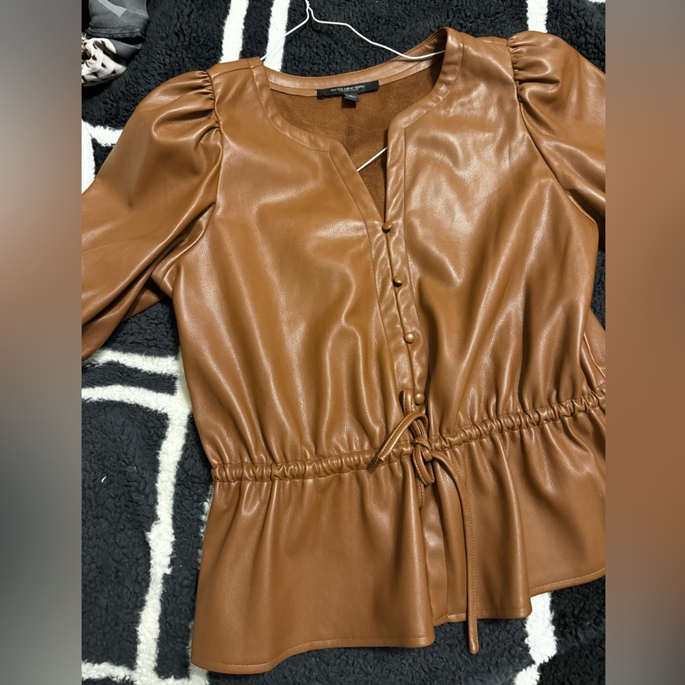 Beautiful Puff  Sleeve leather